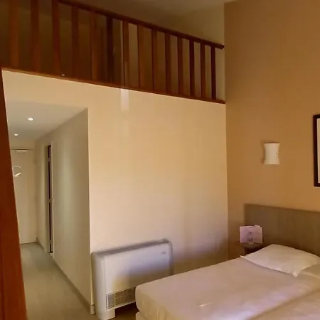Hotel Poretta Lucciana (Corsica)