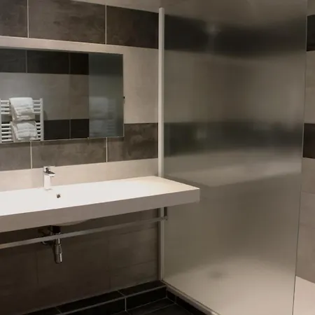 Hotell Poretta Lucciana (Corsica)