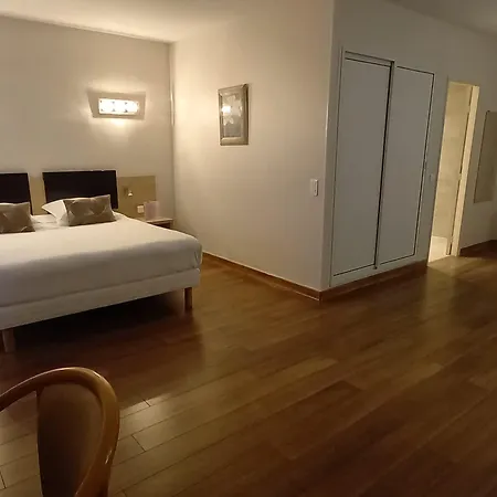 Poretta מלון 3*